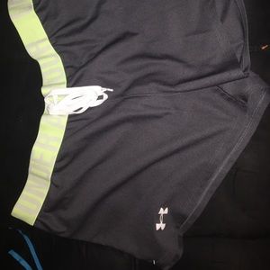 Gray Under Armour Shorts Large